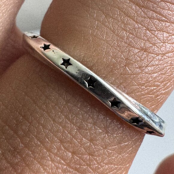 925 Sterling Silver Star Band Ring – Adjustable Open Design - Picture 1 of 6